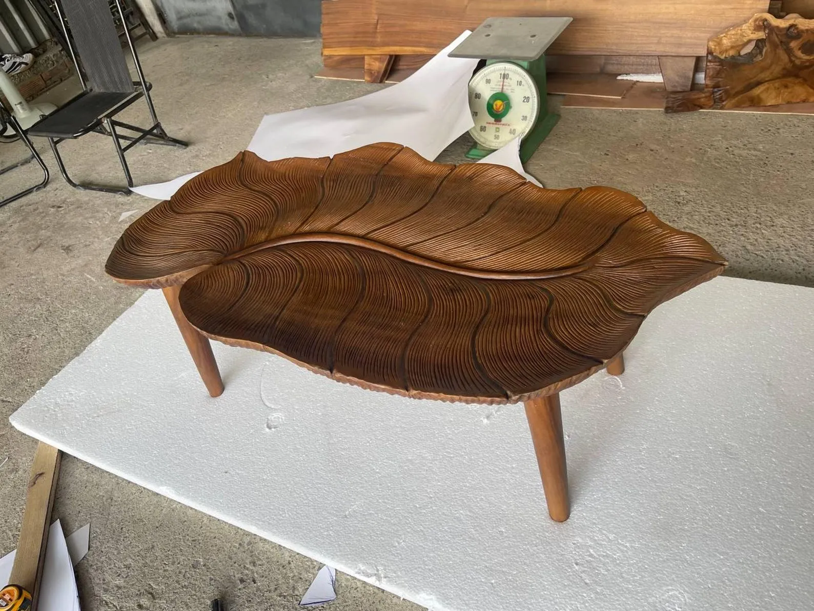 Rustic Solid Wood Coffee Table Rectangular Farmhouse Design - Image 2